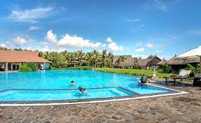 fairwaycircle-pool